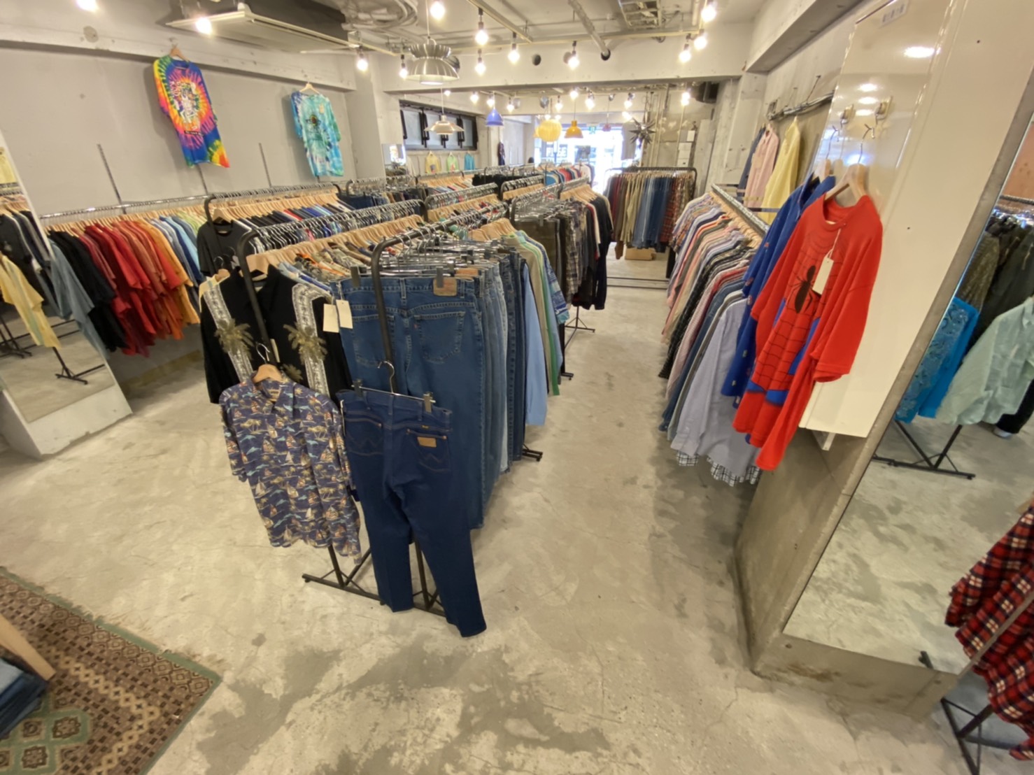 グリズリー下北沢3号店 Grizzly シモフル 下北沢の古着情報サイト