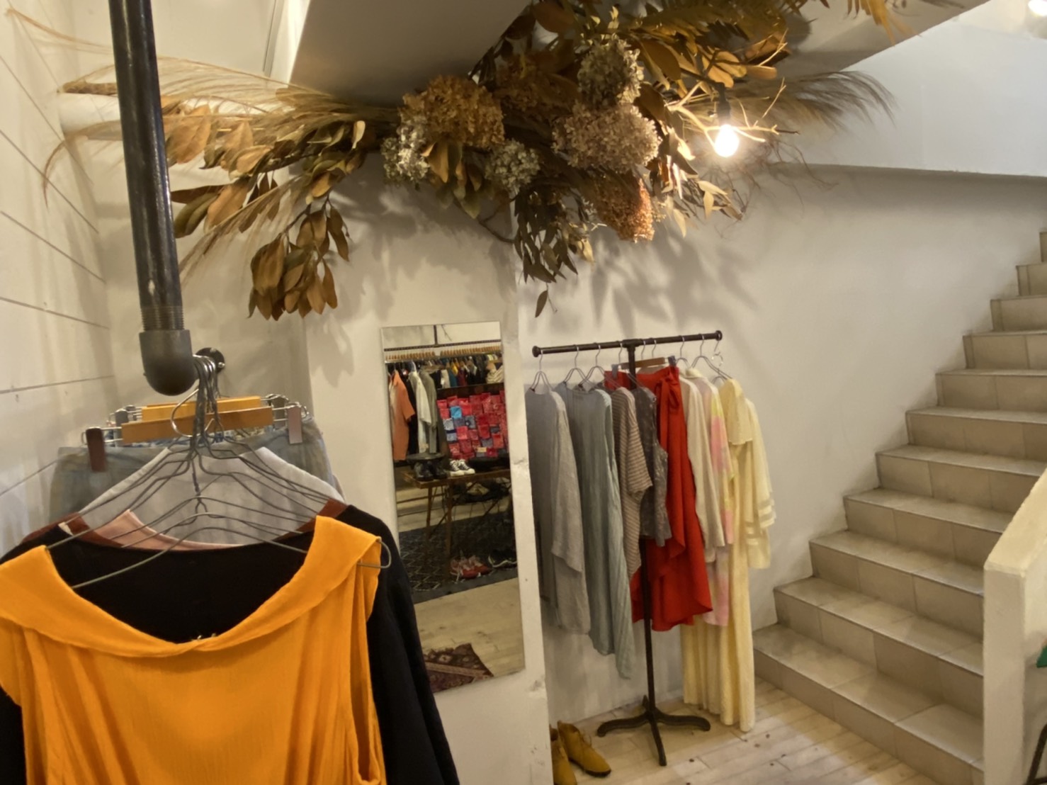 Gleeful グリーフル 下北沢店 1st シモフル 下北沢の古着情報サイト フリーペーパー